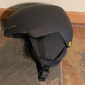 Oakley mod 1 ski and snowboard helmet adult small